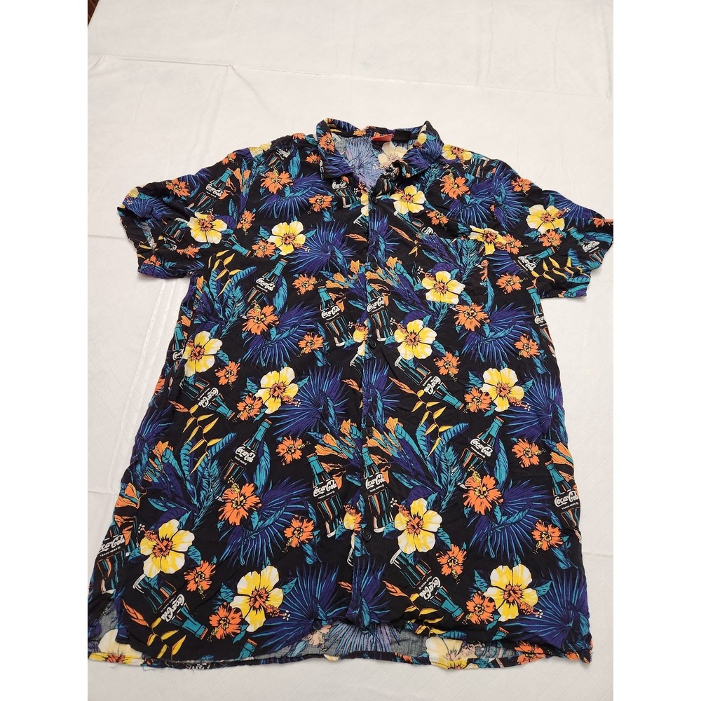 Coca-Cola Hawaiian Shirt‎ Mens Medium Black Floral Button Up Tropical Camp